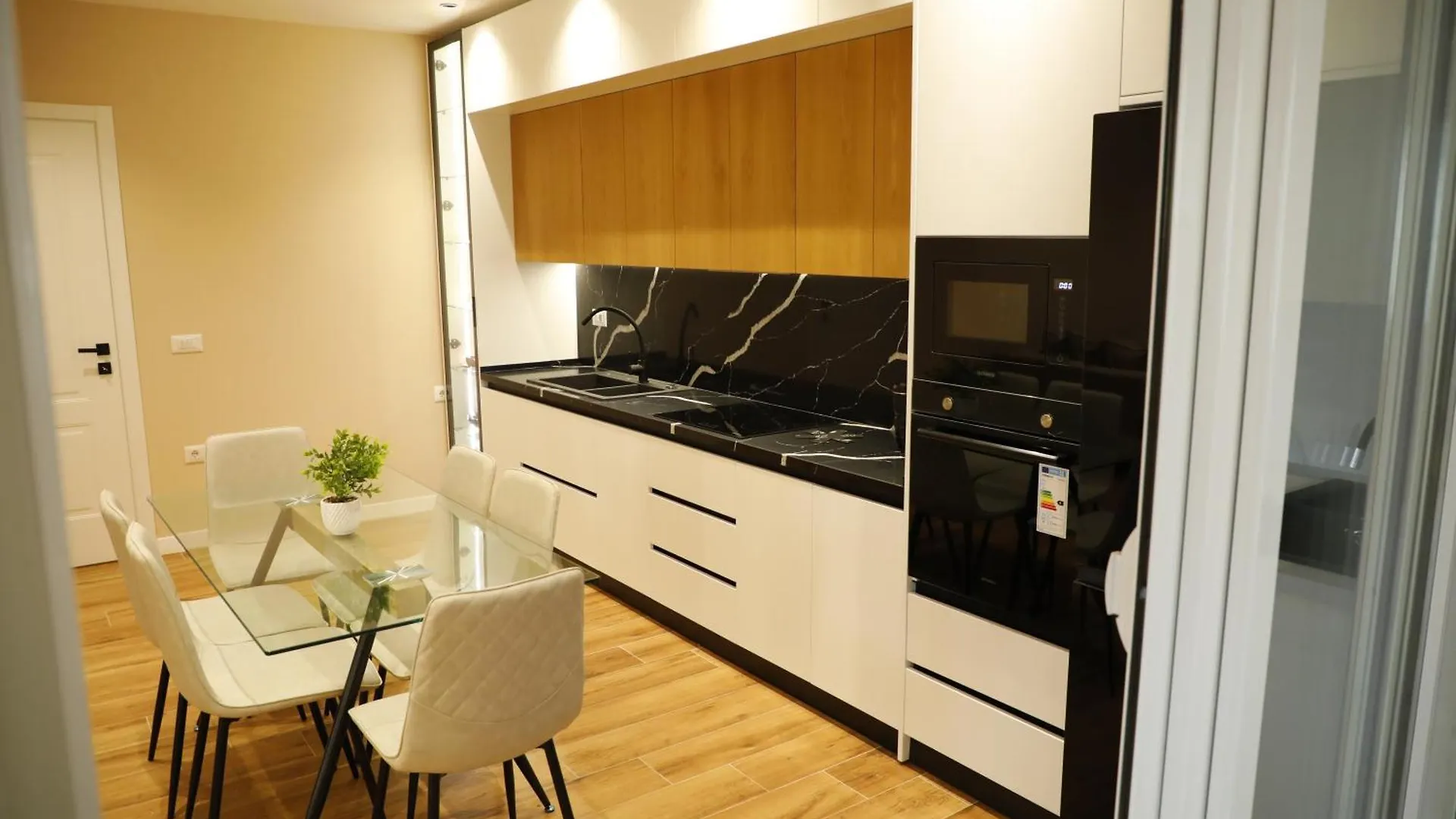 Lux Retreat Apartment Durres