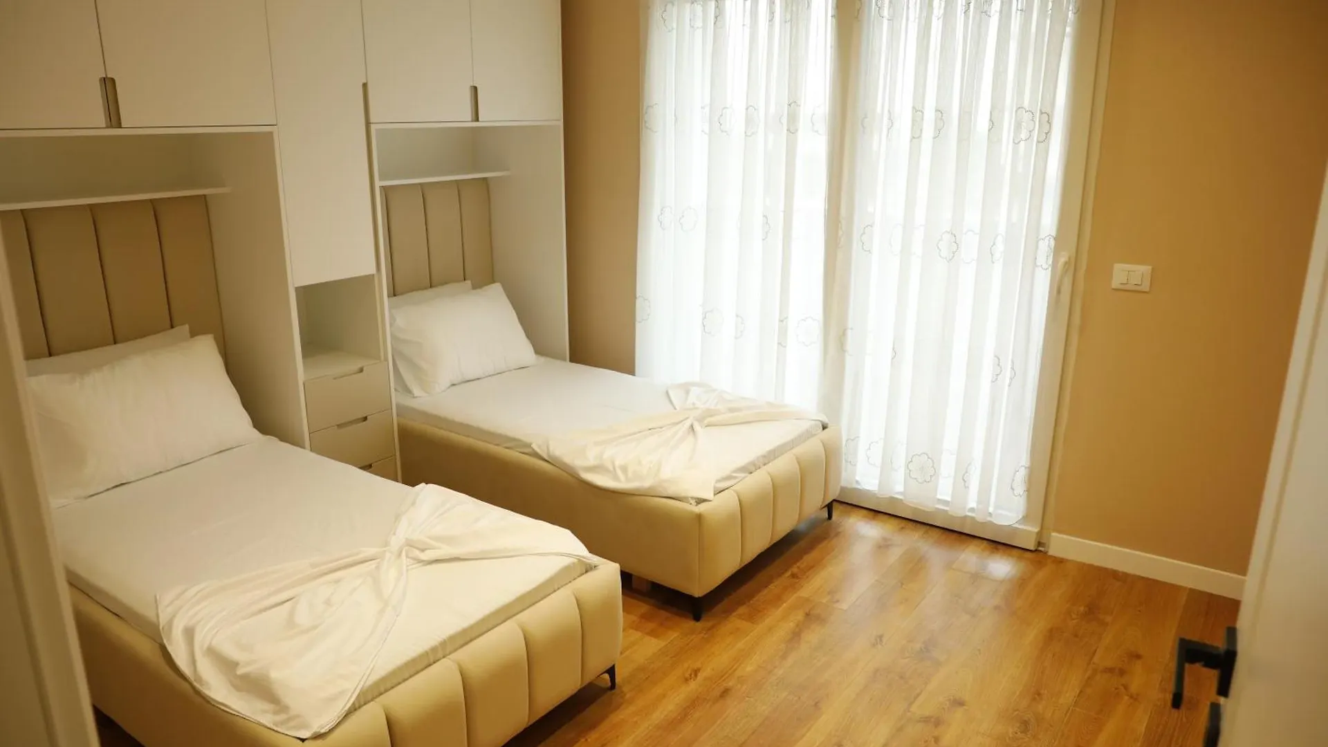 Lux Retreat Apartment Durres