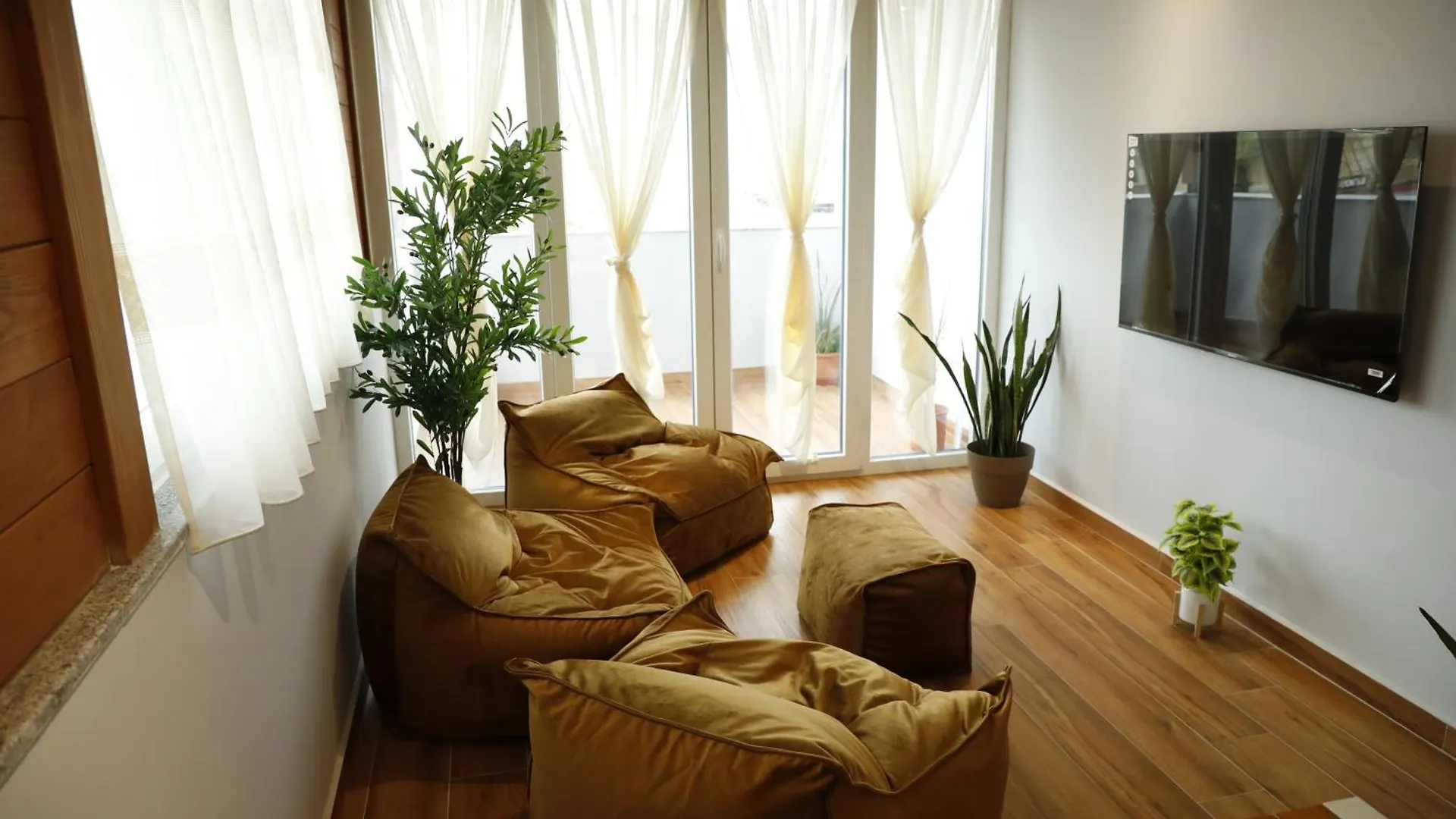 Lux Retreat Apartment Durres 0*,  Albania