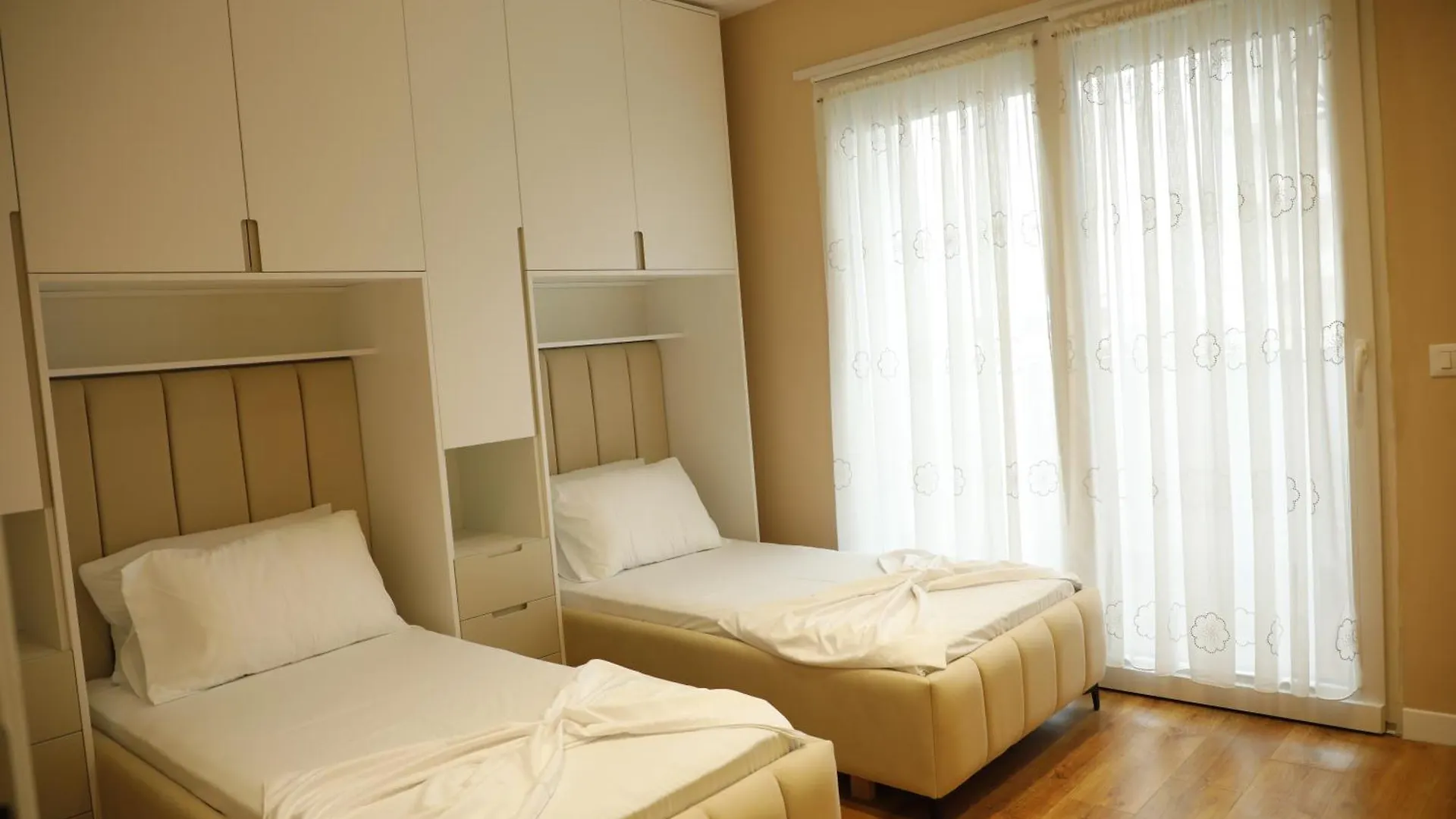 Lux Retreat Apartment Durres