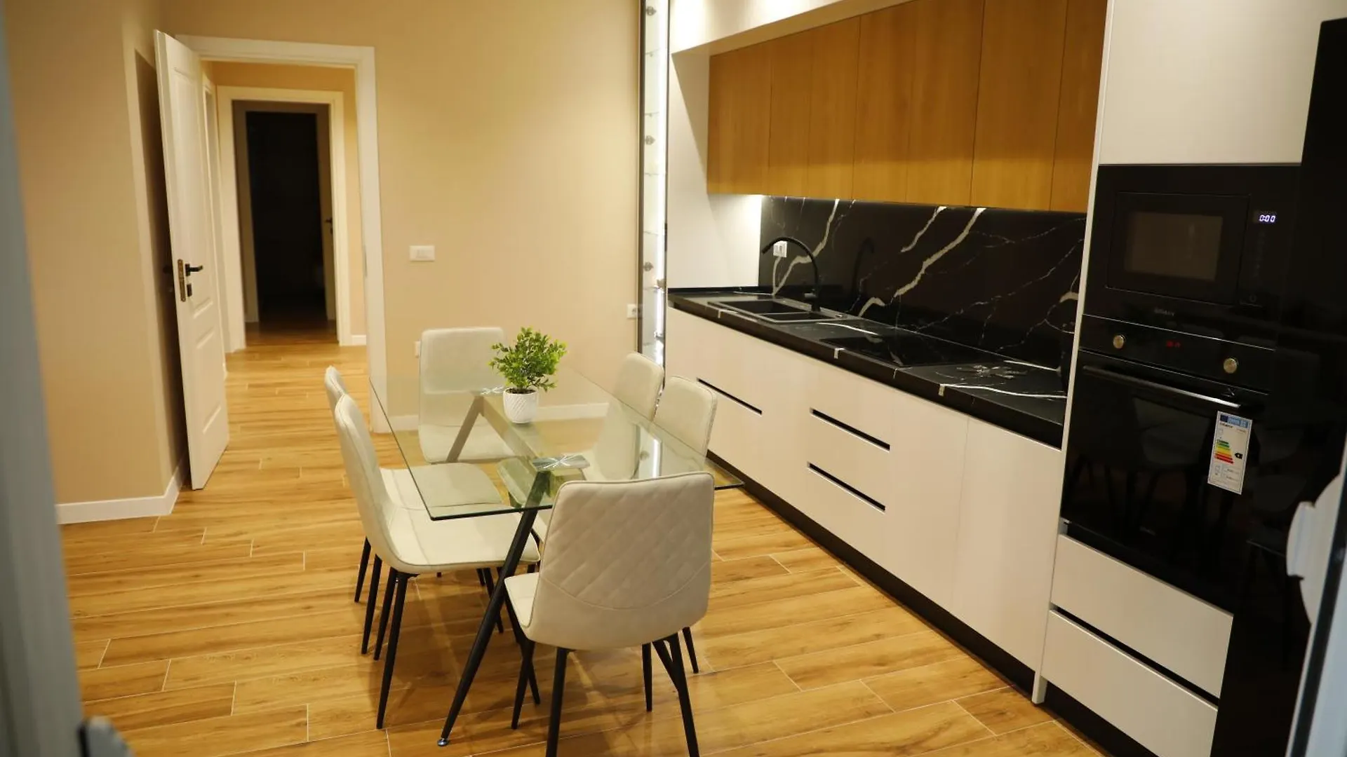 Lux Retreat Apartment Durres