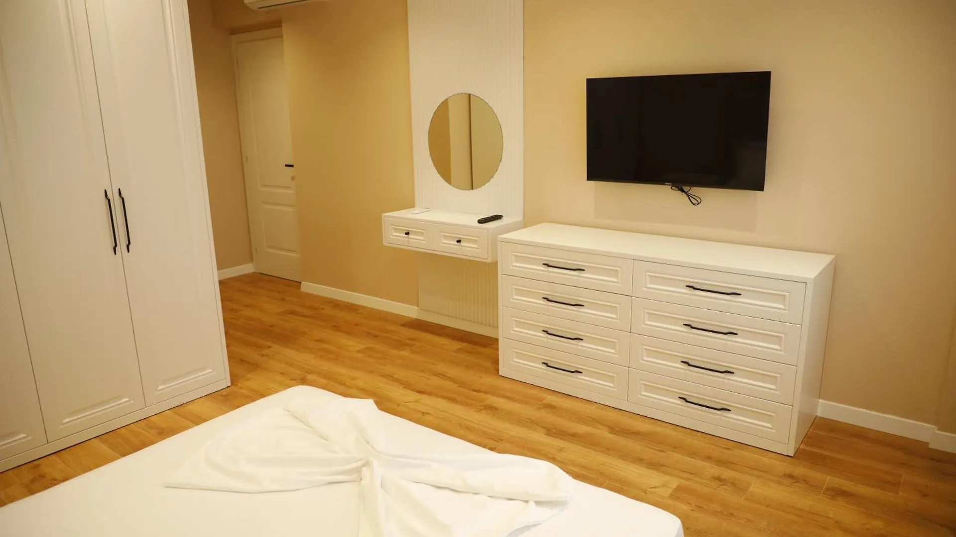 Lux Retreat Apartment Durres Albania