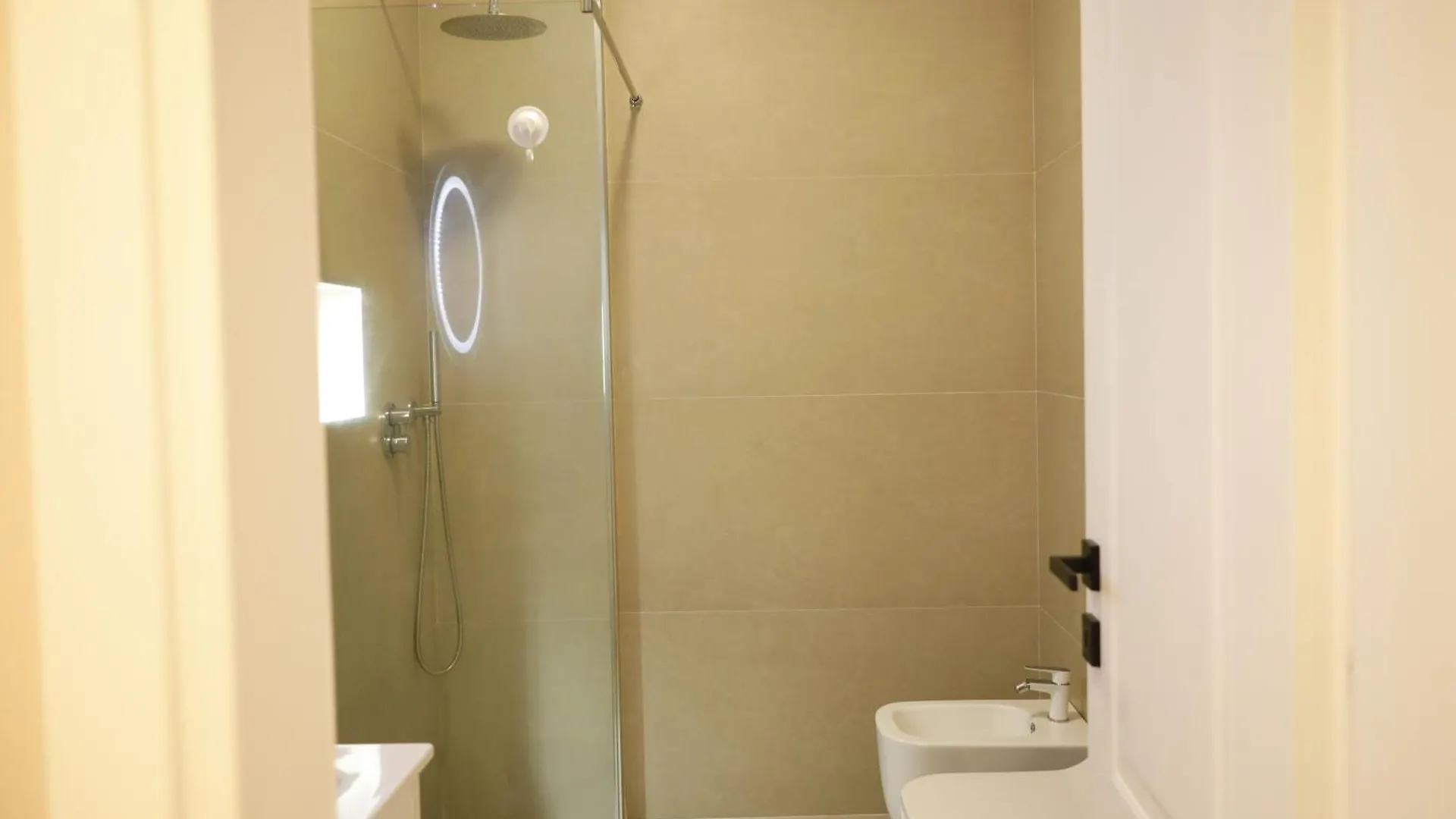 Lux Retreat Apartment Durres